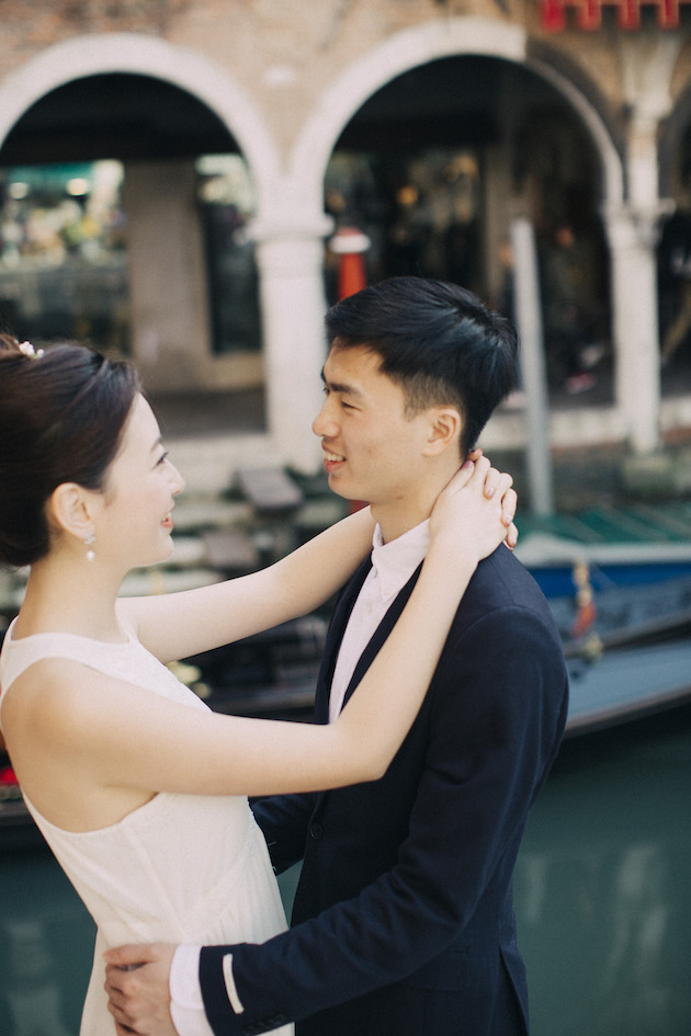 Venice Engagement Shoot | Honeymoon in Venice | Stefano Santucci | Bridal Musings Wedding Blog 10