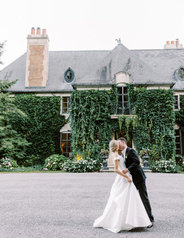 A Classic Wedding Day Full of Sentimental Details at Greencrest Manor