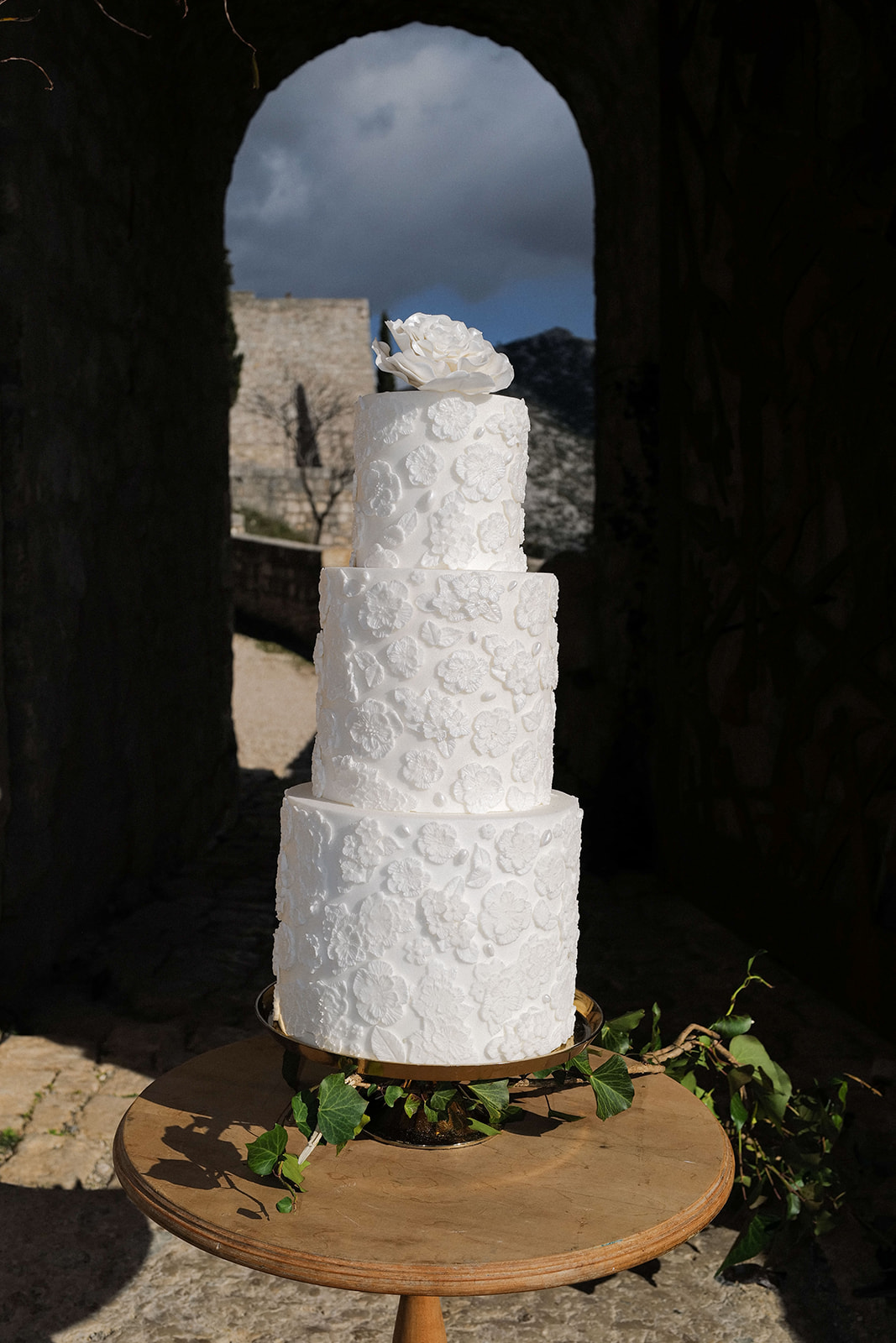 white wedding cake