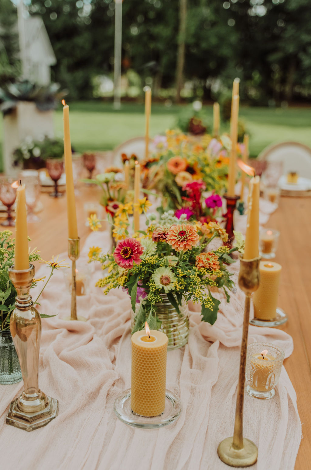 outdoor earthy wedding reception