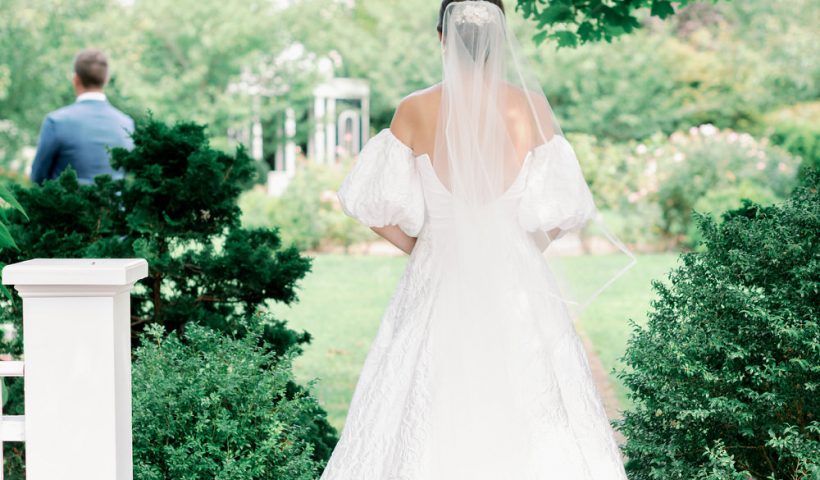 A Whimsical Martha’s Vineyard Wedding with Bubbles and Bliss