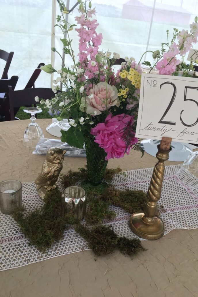 quaint centerpiece