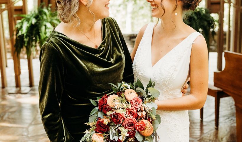 Enchanting Ozark Mountains: Mildred B. Cooper Chapel is a wow wedding venue