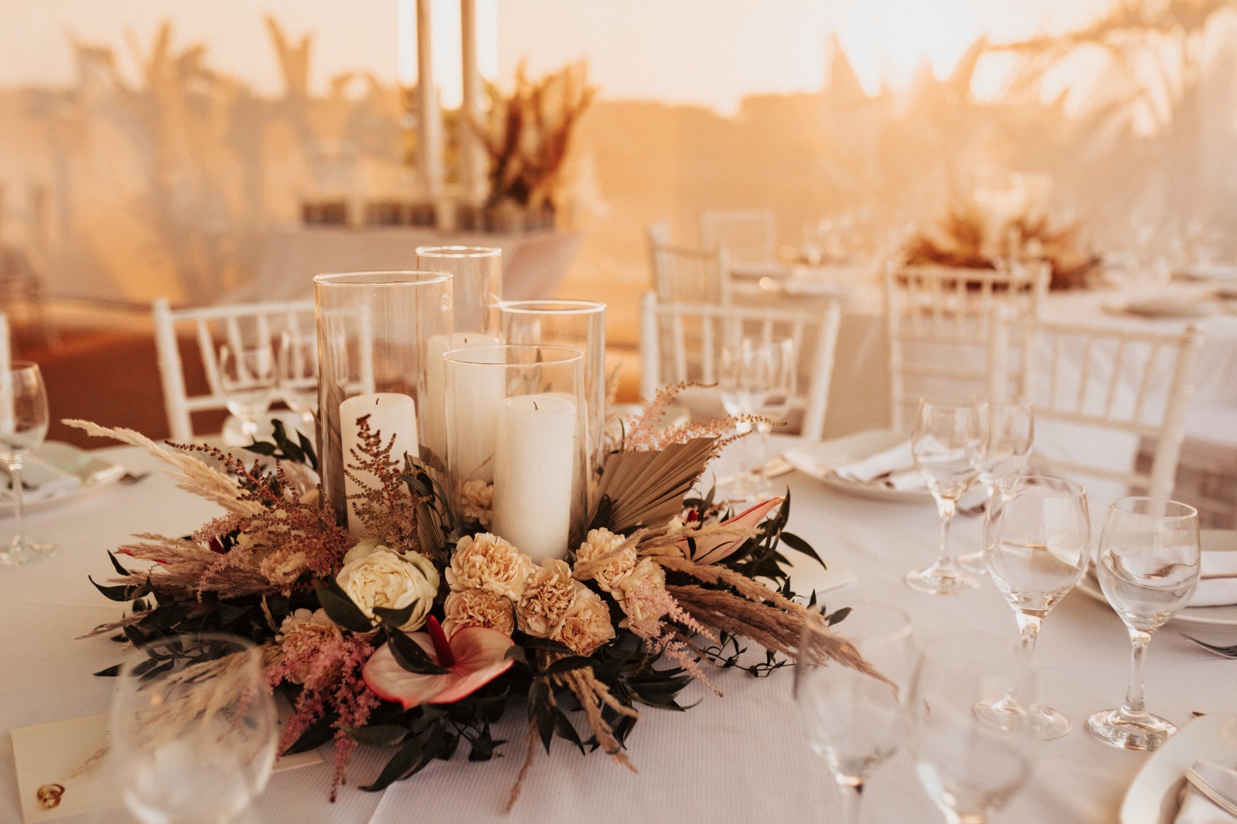 sand-inspired floral arrangements for reception