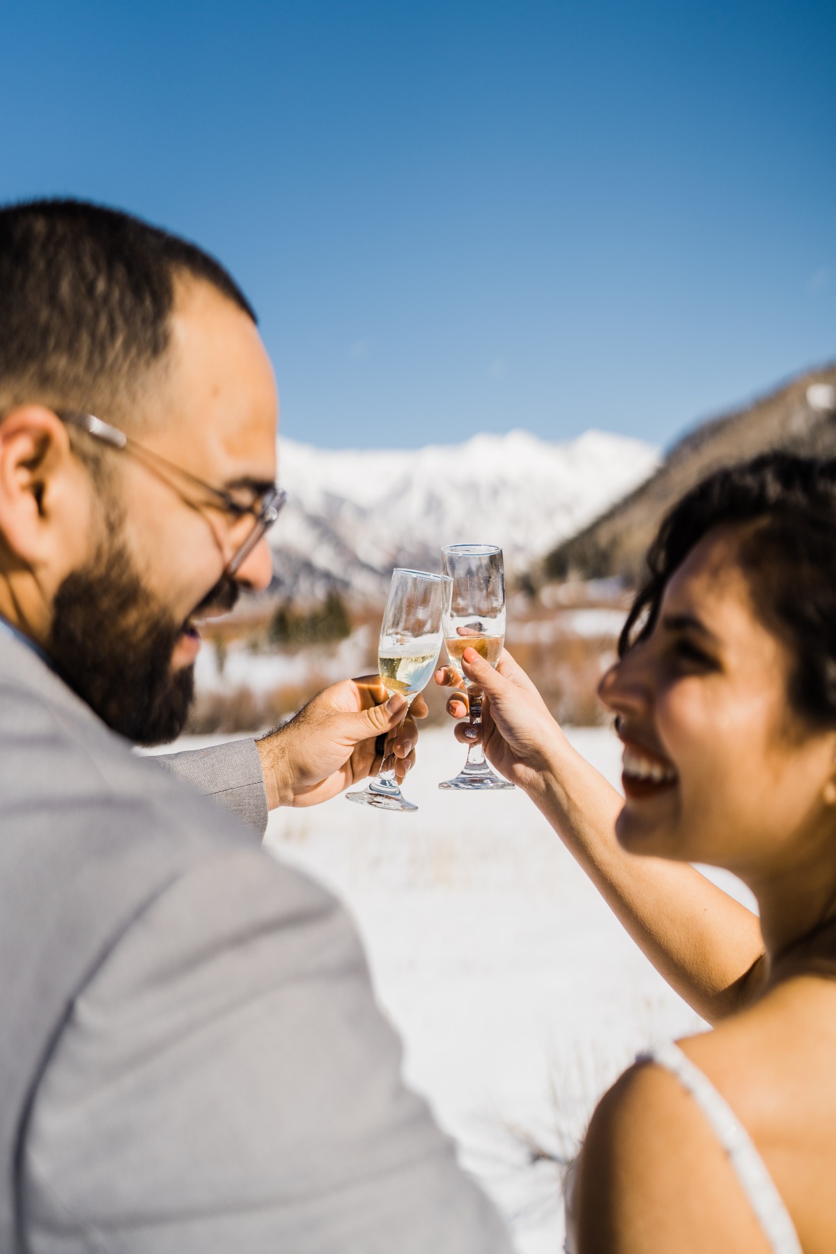 This couple played rock-paper-scissors during their vows in Telluride