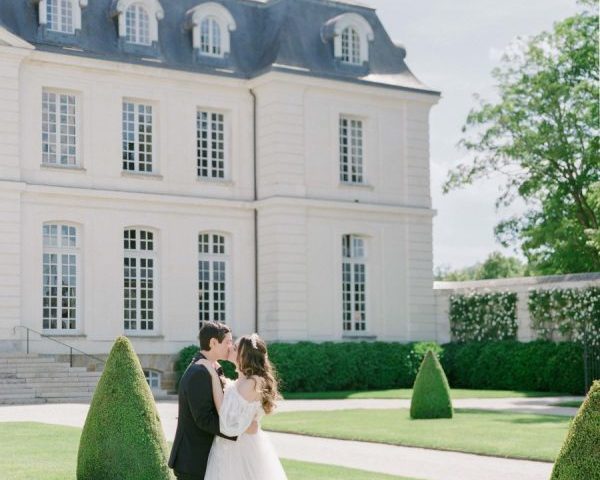 A Neoclassical French Wedding at the Enchanting Château du Grand-Lucé