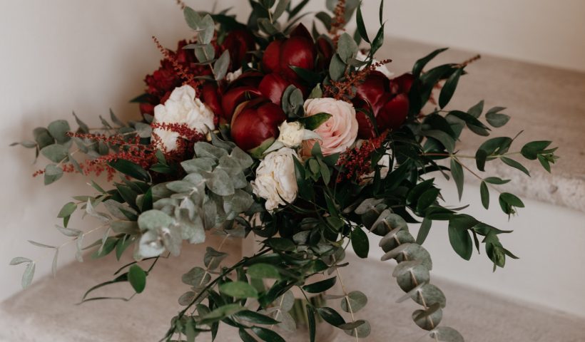 A Tuscan villa garden wedding that was timeless in its simple details