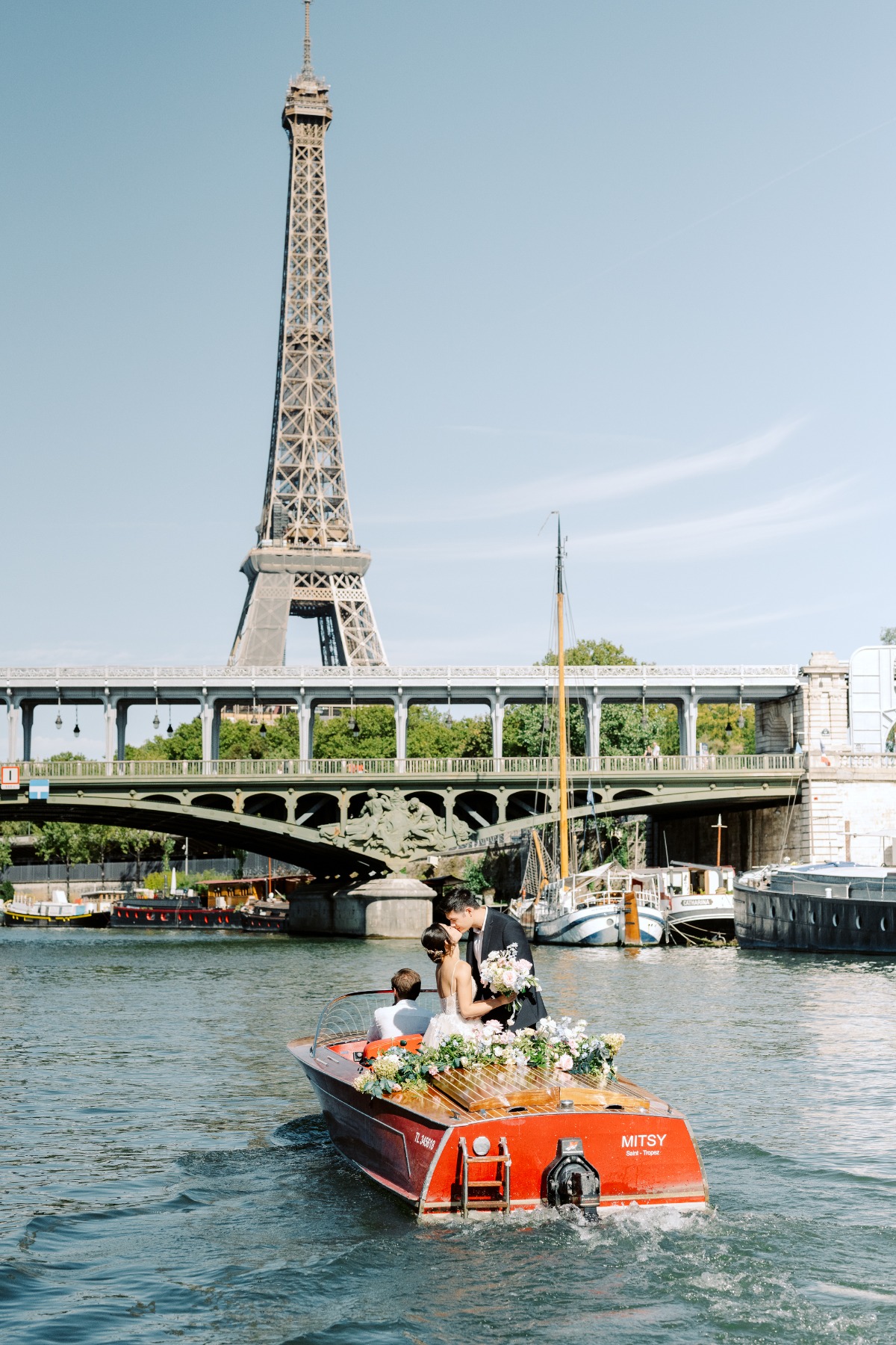 unique Parisian elopement ideas