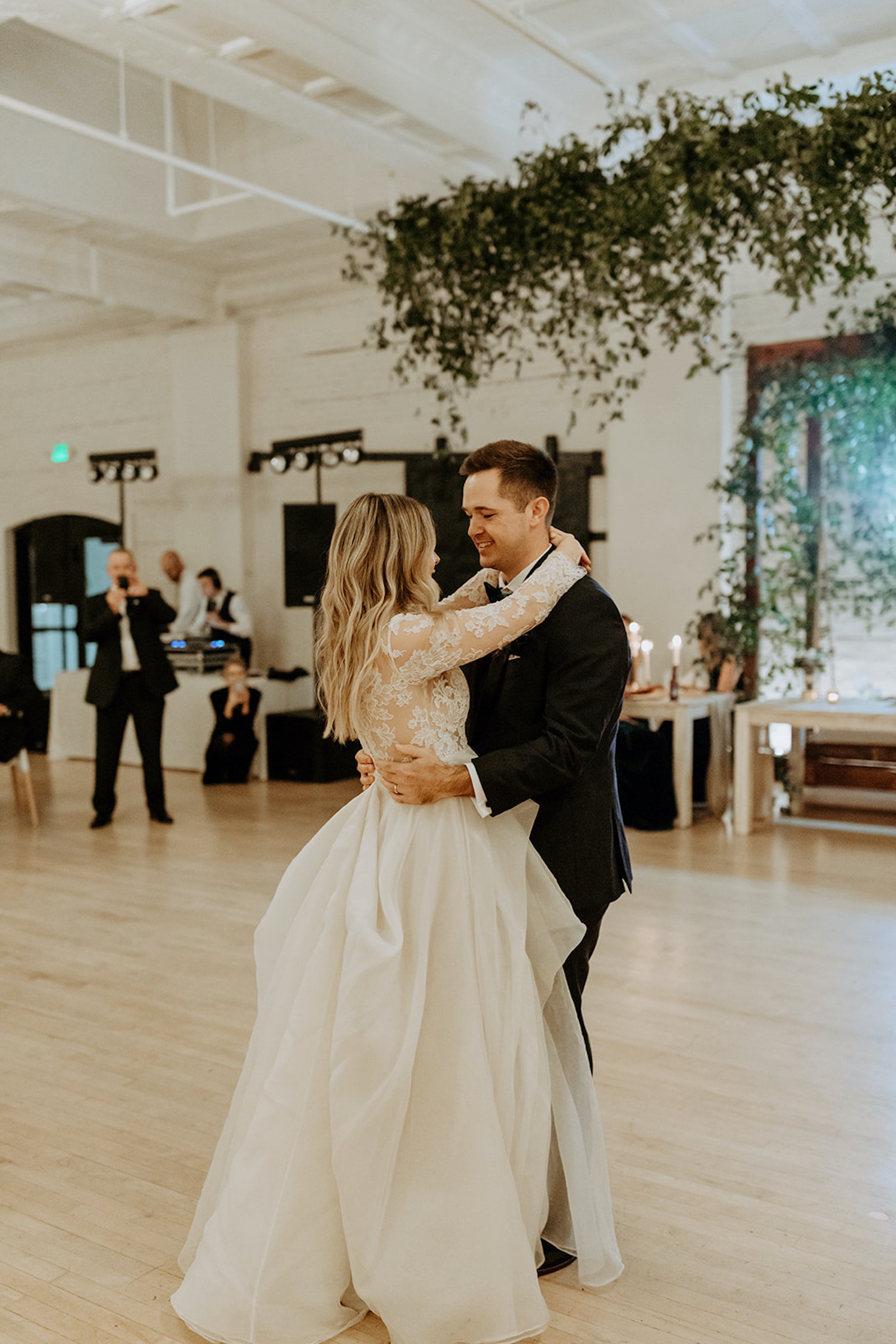 pretty wedding dress bustles