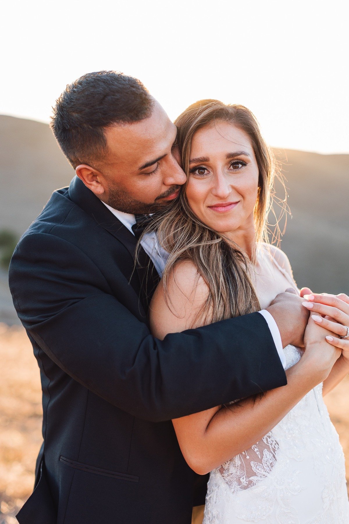 bride and groom at mountaintop vineyard wedding