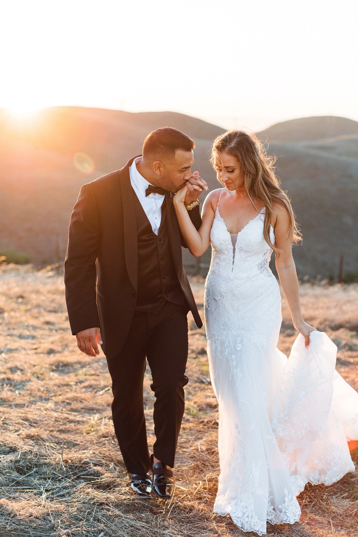 bride and groom at California mountain wedding