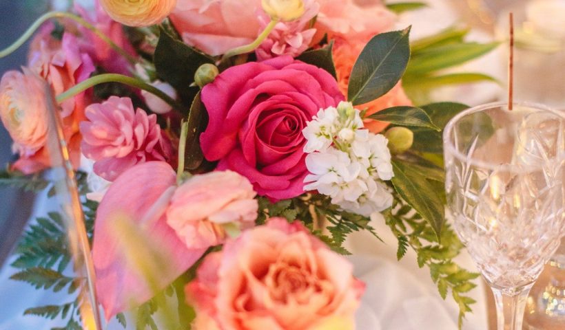 Tropical florals took center stage at this sophisticated Maui wedding
