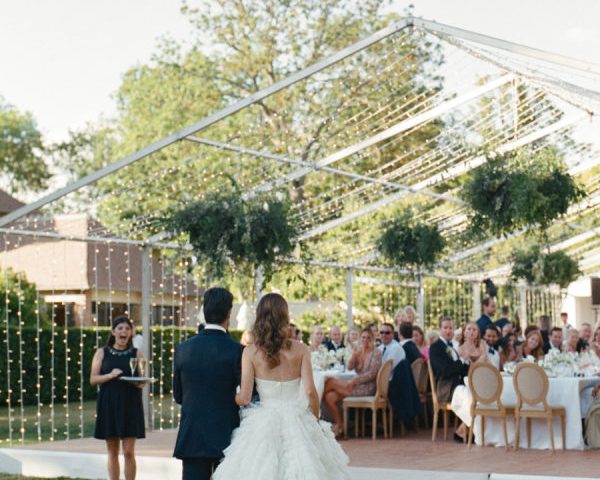 Understated Chic With an Epic Wedding Dress at Domaine de Primard!