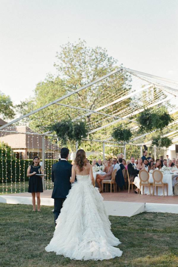 Understated Chic With an Epic Wedding Dress at Domaine de Primard!