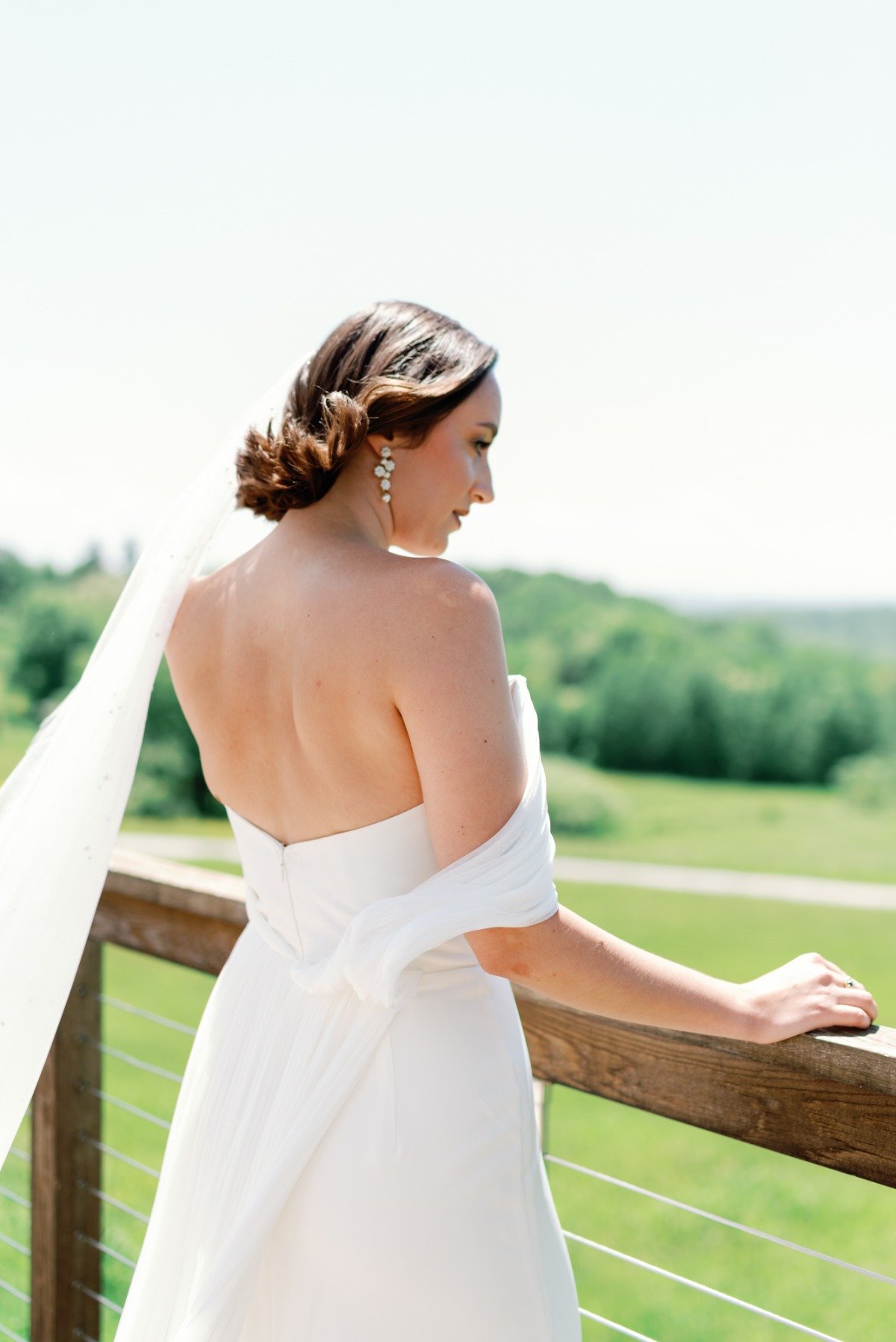 Timeless vintage bridal fashion