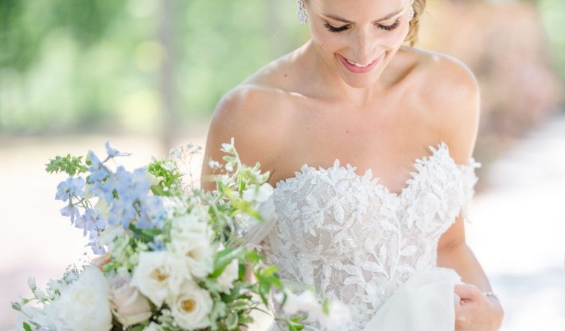 A Vermont mountain resort wedding with the cutest ski-themed details