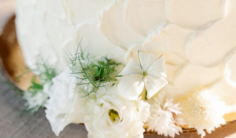 A vintage modern wedding at the International Tennis Hall of Fame