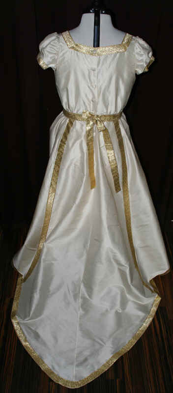 Bride dress Regency cream gold