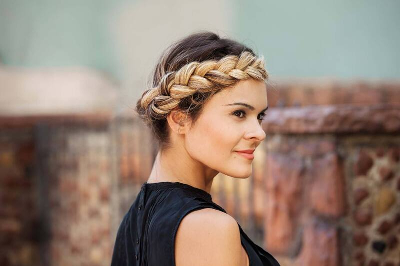 easy updo hairstyles thin and short hair right now in the trend.jpg