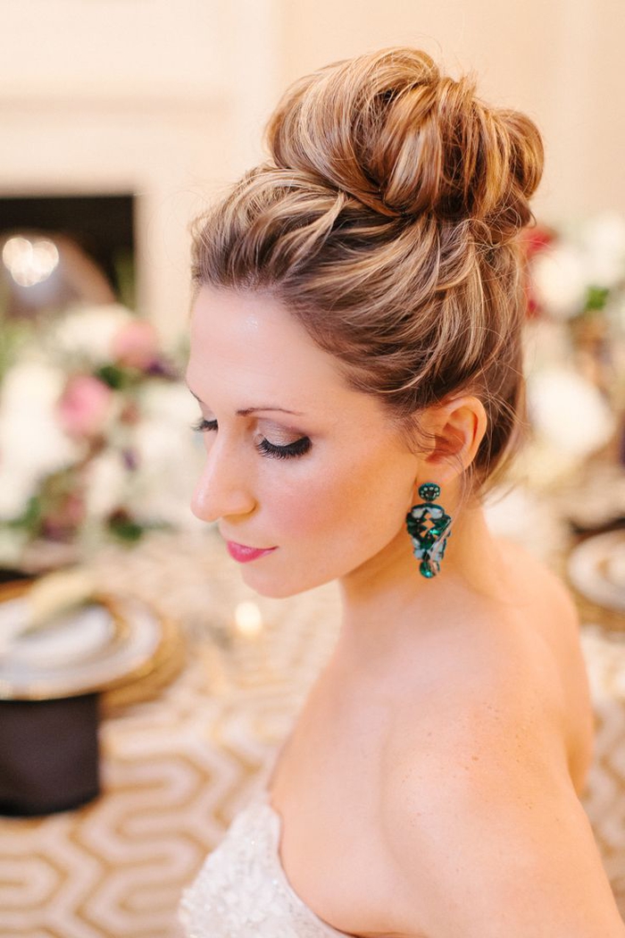 Updo wedding fancy earrings brown hair with blond strands