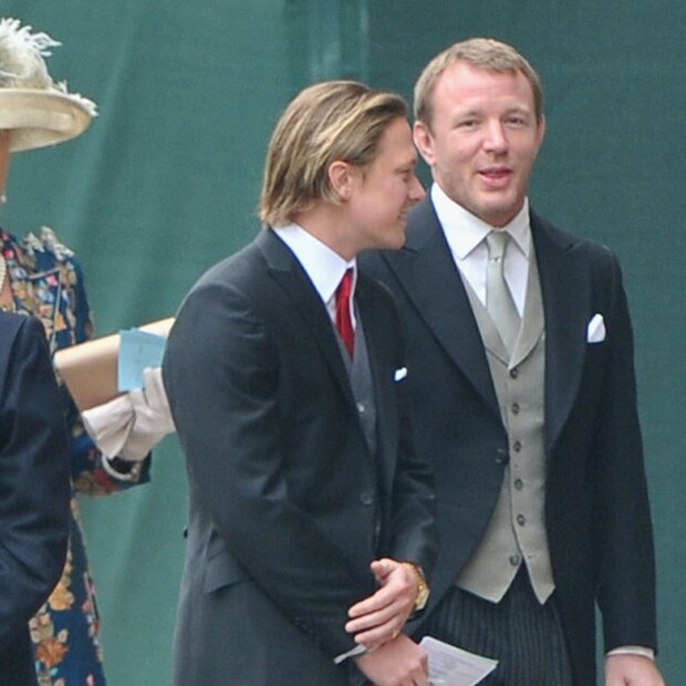 Celebrities and nobles in front of the Church