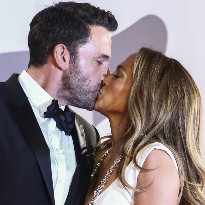 A Million a dress! In this Look she gave Ben Affleck now the Yes-word