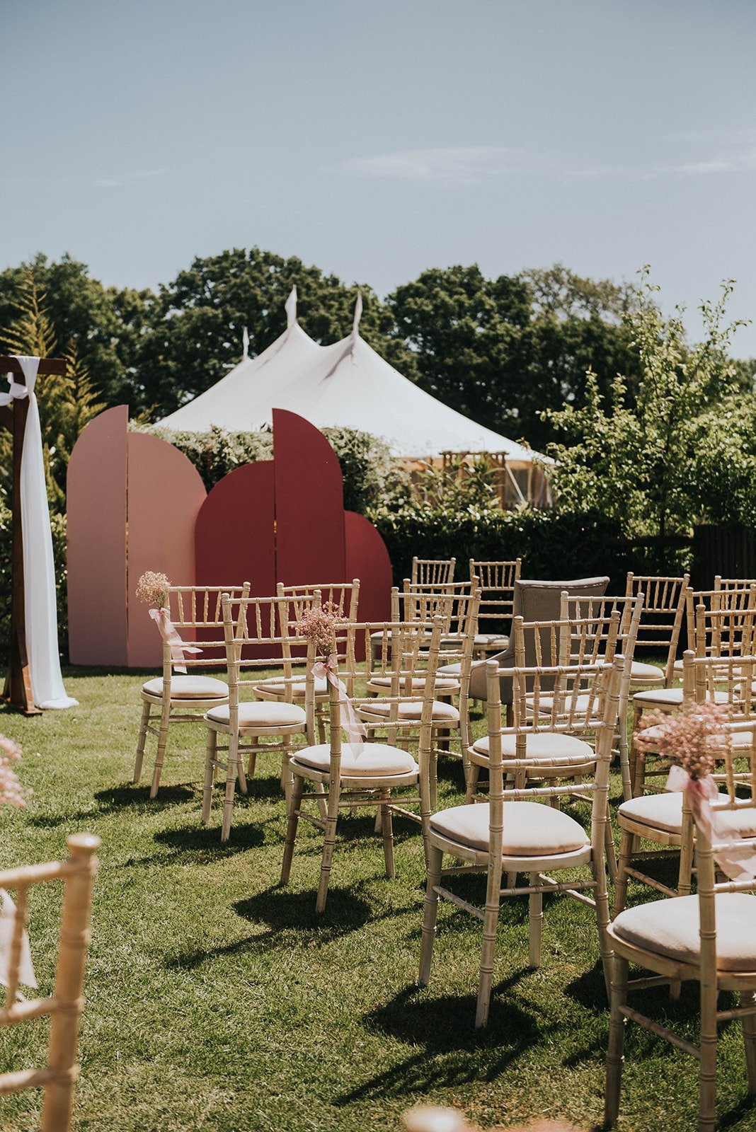 simple wedding aisle decor