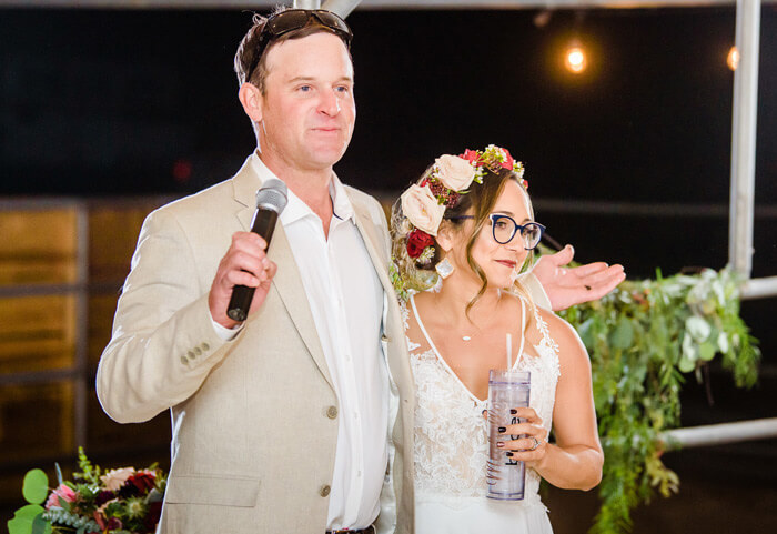 Speech bride and groom to the guests