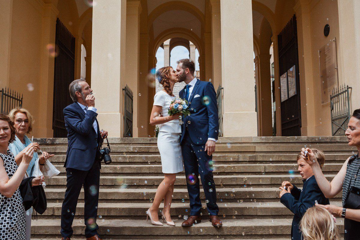 The wedding kiss, a beautiful Ritual... also to the Registrar's office 