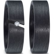 Wedding rings made of pure Carbon with angled clamping ring