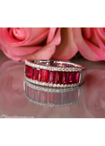 Ruby Baguette Ring with brilliant-cut diamonds