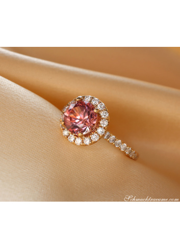 Pink Malaya garnet Ring with diamonds