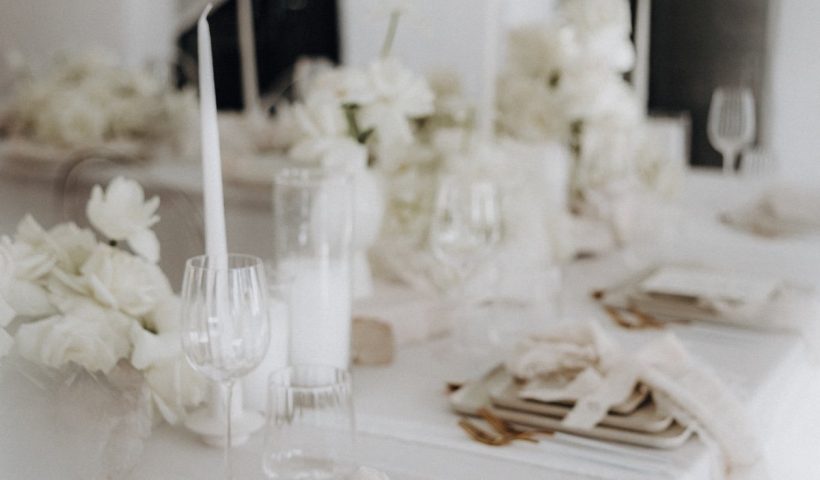 The bride wasn’t the only thing glowing at this shades-of-white shoot