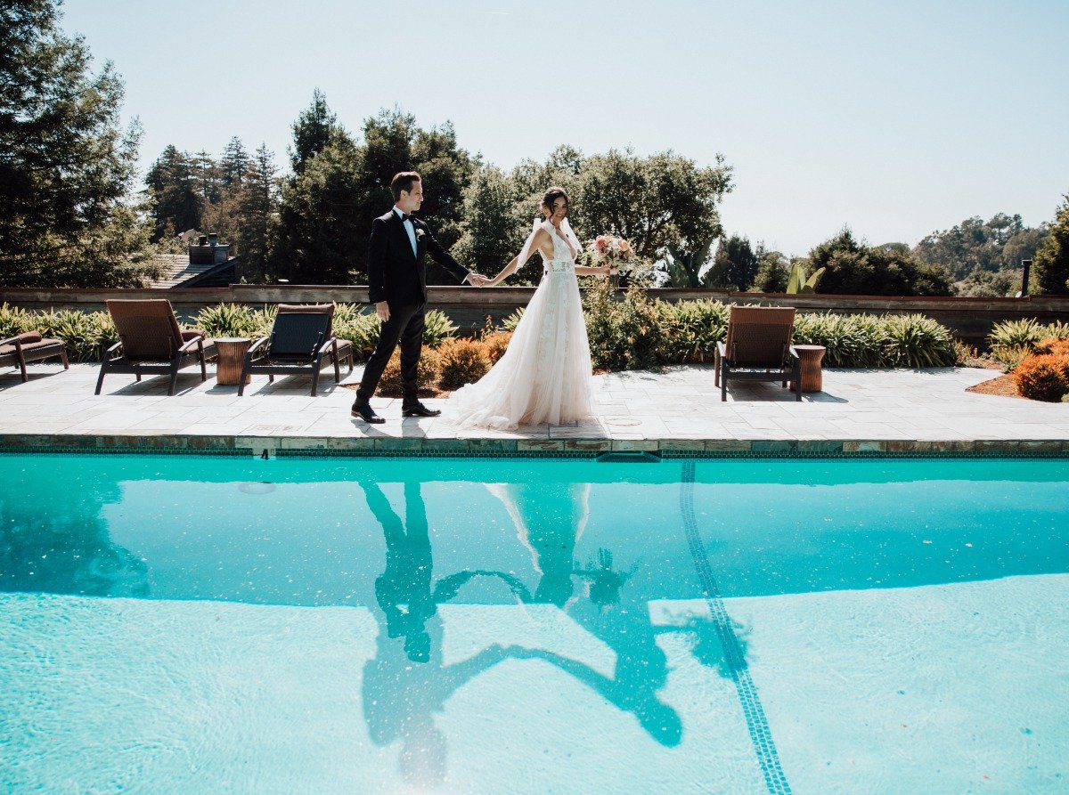 v-neck wedding dress