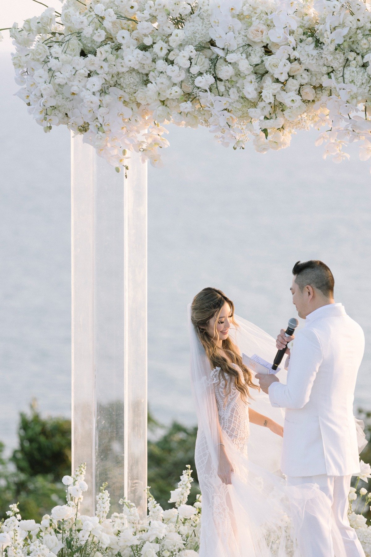 Groom saying vows at Thai wedding