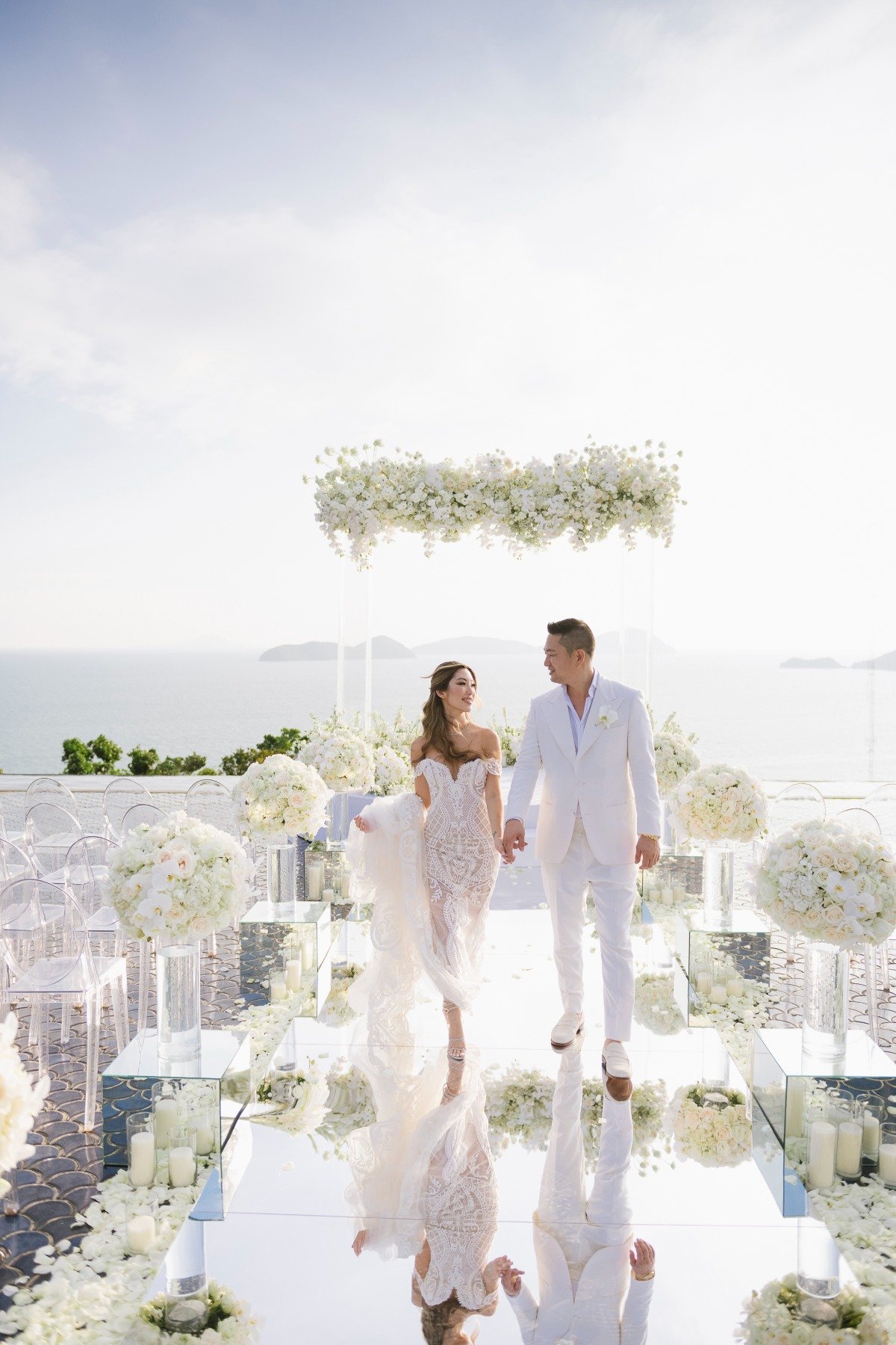 Extravagant tropical Thai wedding 