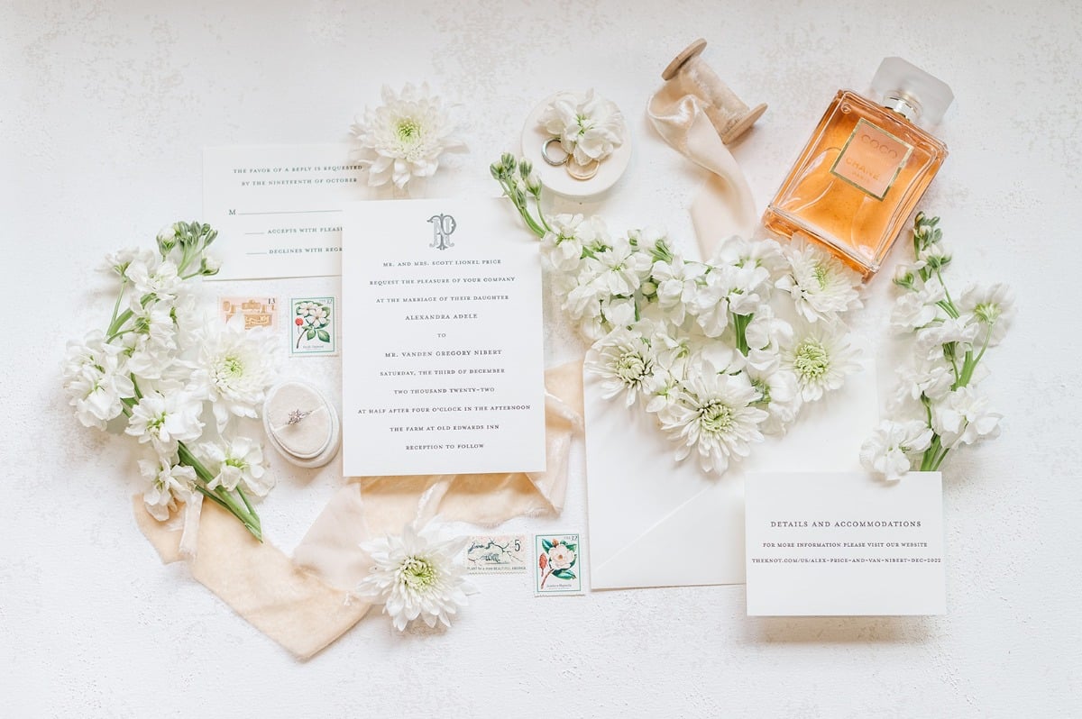 Elegant and refined invitation suite 