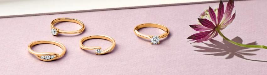 Engagement rings in rose gold