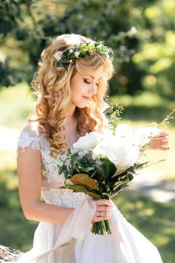 Wedding hairstyle blonde