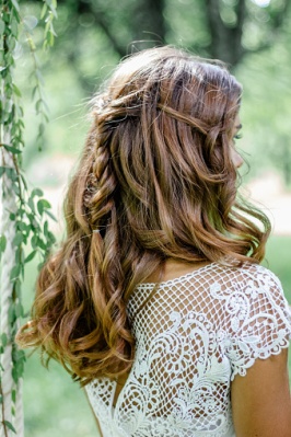 Bridal hairstyle open hair