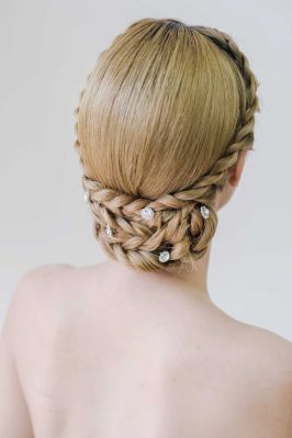 Beautiful braided hairstyle for wedding