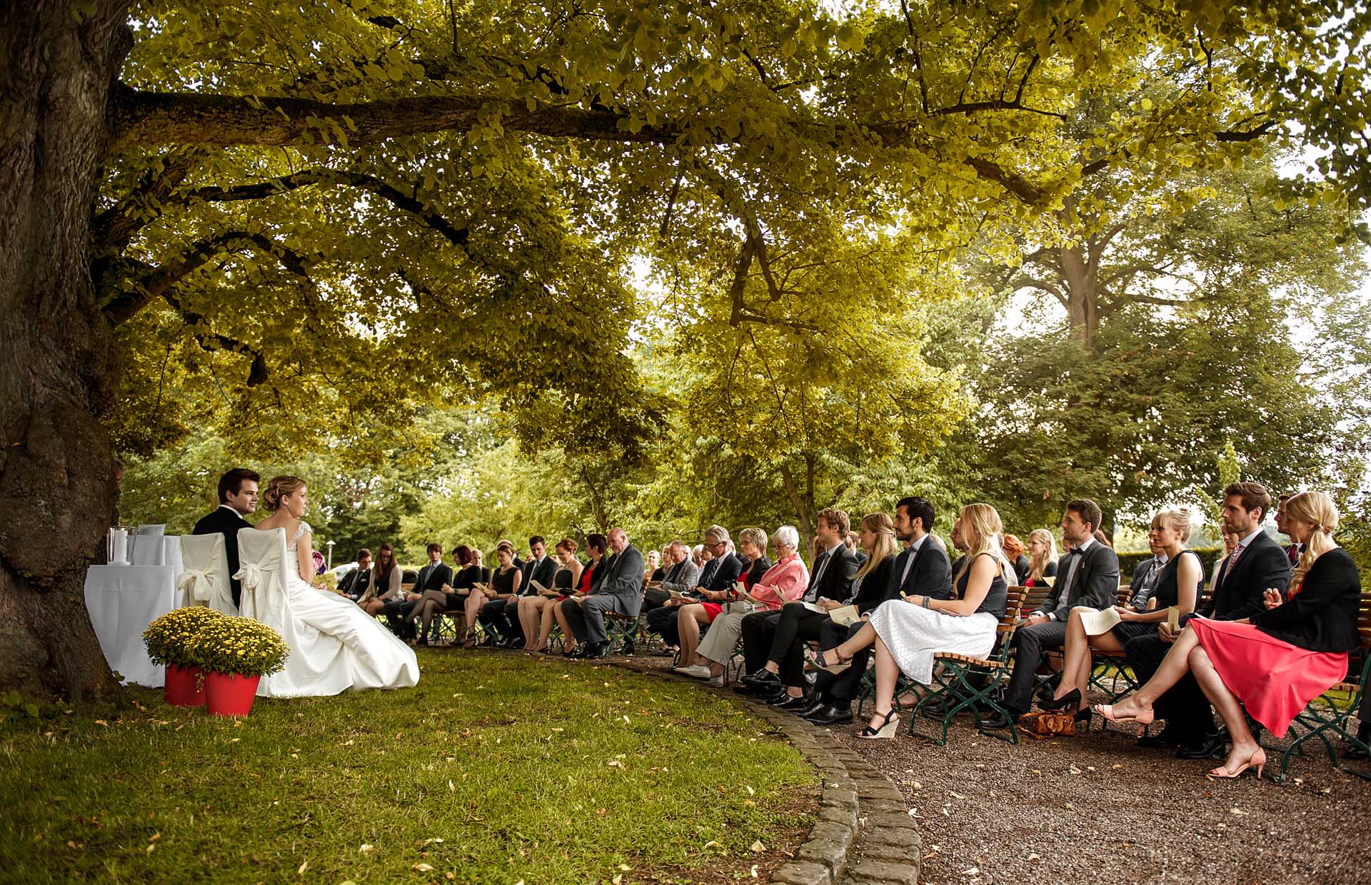 What to do in a wedding ceremony