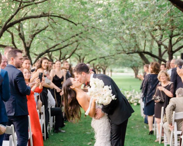 A Pastel Bridgerton-Inspired Wedding At Brooklyn Botanic Gardens