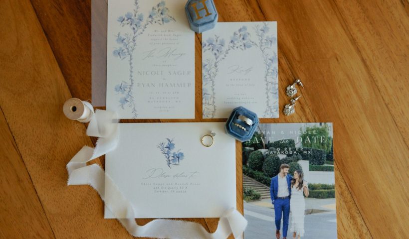 A tropical Riviera Maya wedding full of vibrant color