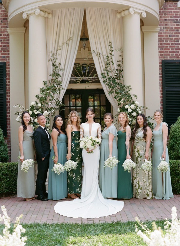 An Enchanting English Garden Wedding in Chapel Hill at The Carolina Inn