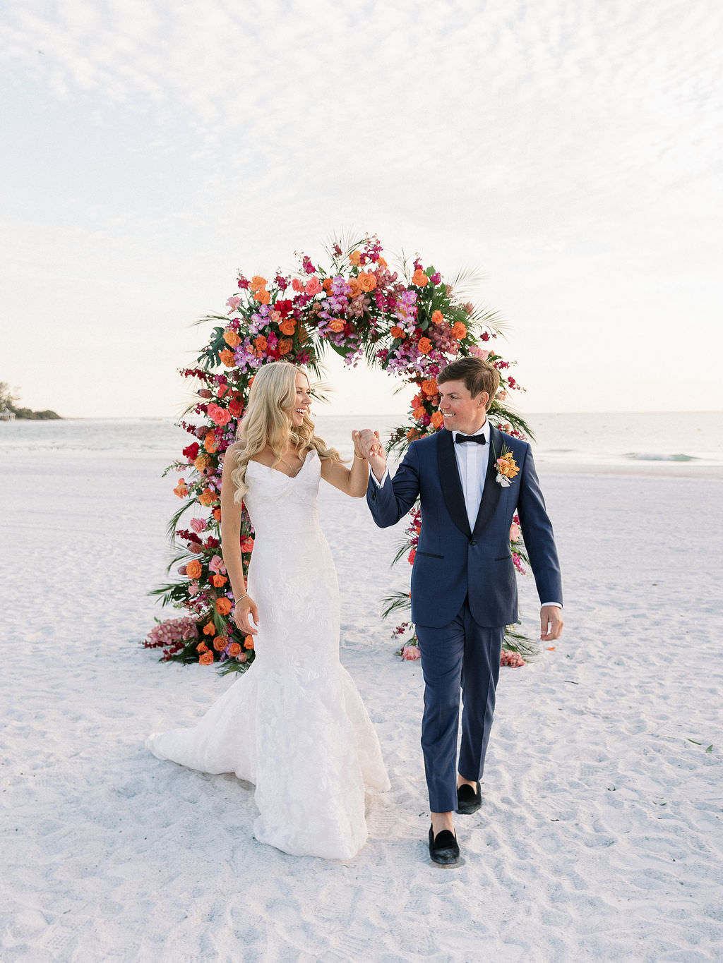 Every Beach-Loving Bride Needs to See this Colorful and Stylish Open Air Wedding