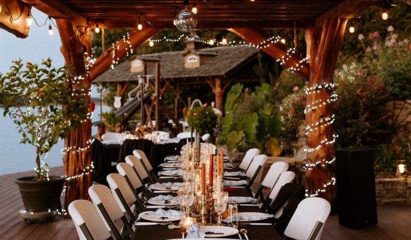 Intimate elopement with architectural brilliance in the Ozarks