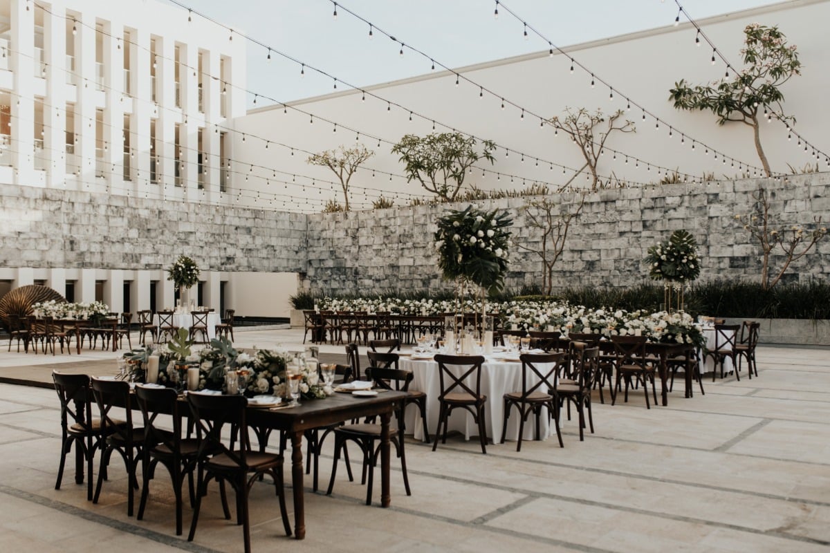 outdoor reception table staging