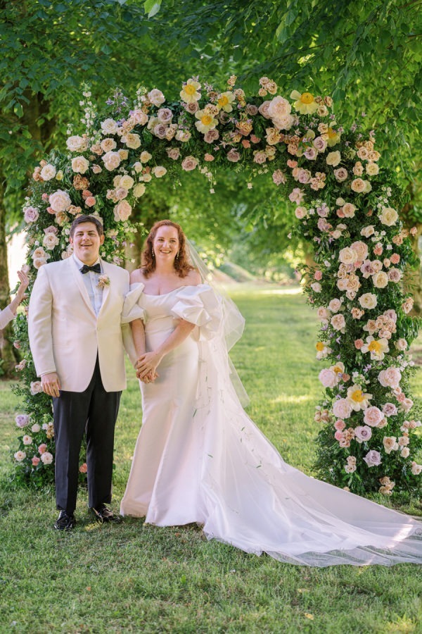 Intimate Pastel Normandy Wedding In Shades Of Spring