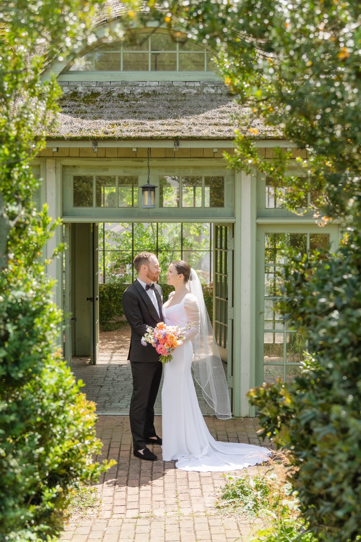 Greenhouse wedding portraits 